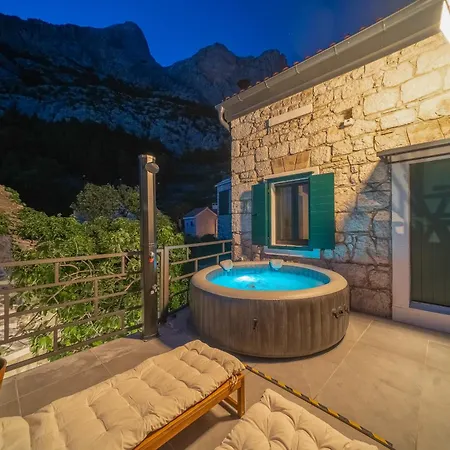 Villa Authentic Adrion *