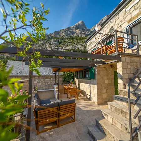 Authentic Adrion Baška Voda